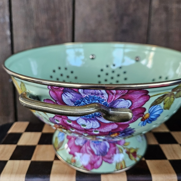 Mackenzie Childs Flower Market Green Large Colander - Picture 4 of 6